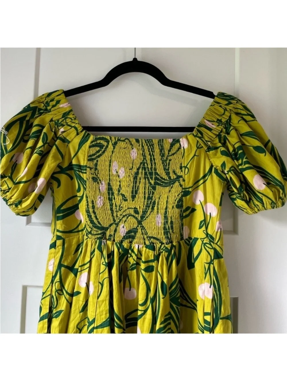 Maeve Puff-Sleeve Sweetheart Dress in Cherry Chartreuse‎ - Picture 12 of 14